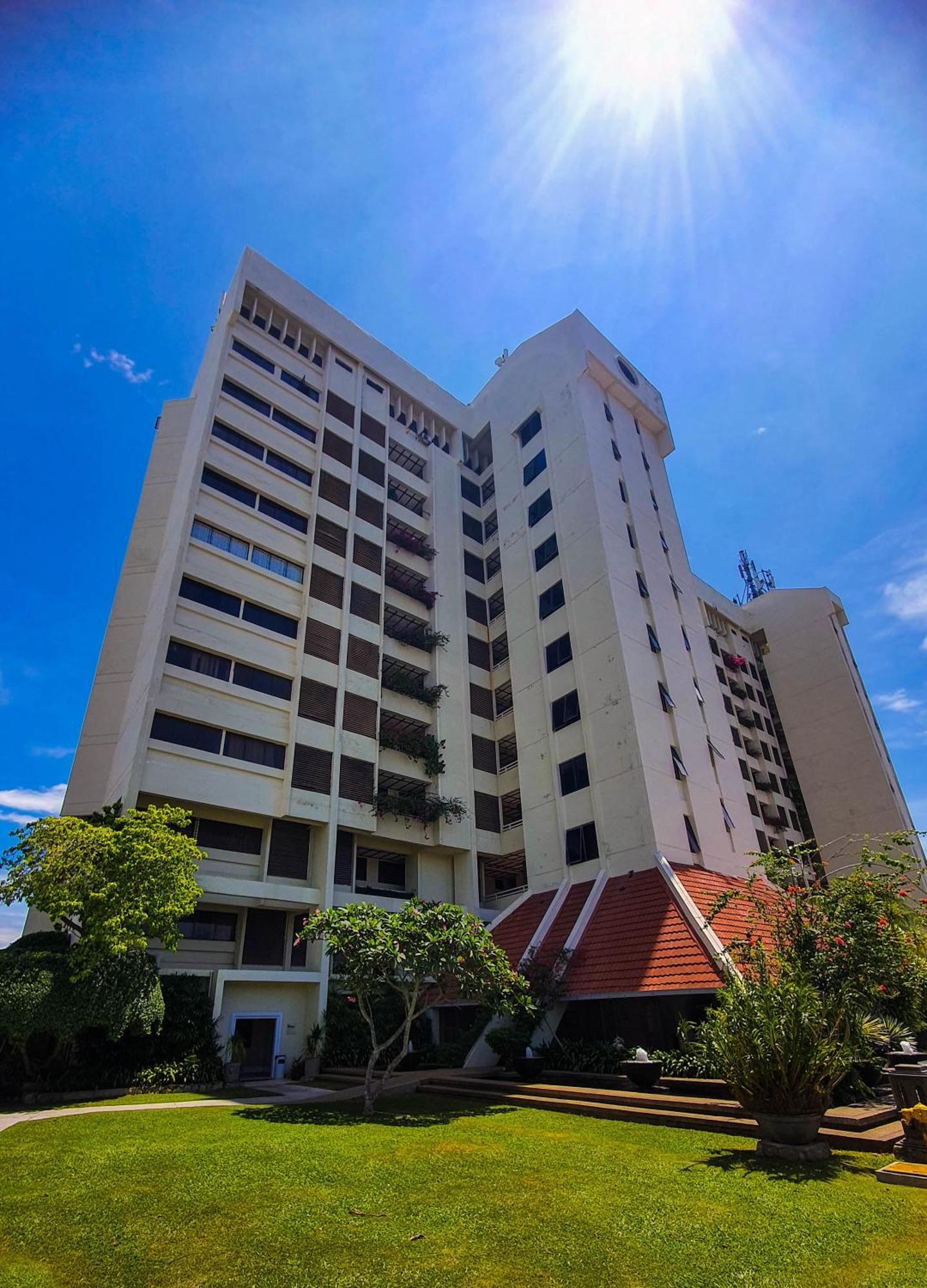 'Newly Refurbished' 'Sunny Seaview' At Regency With 2 Carpark By Shine Stay Port Dickson Exterior photo