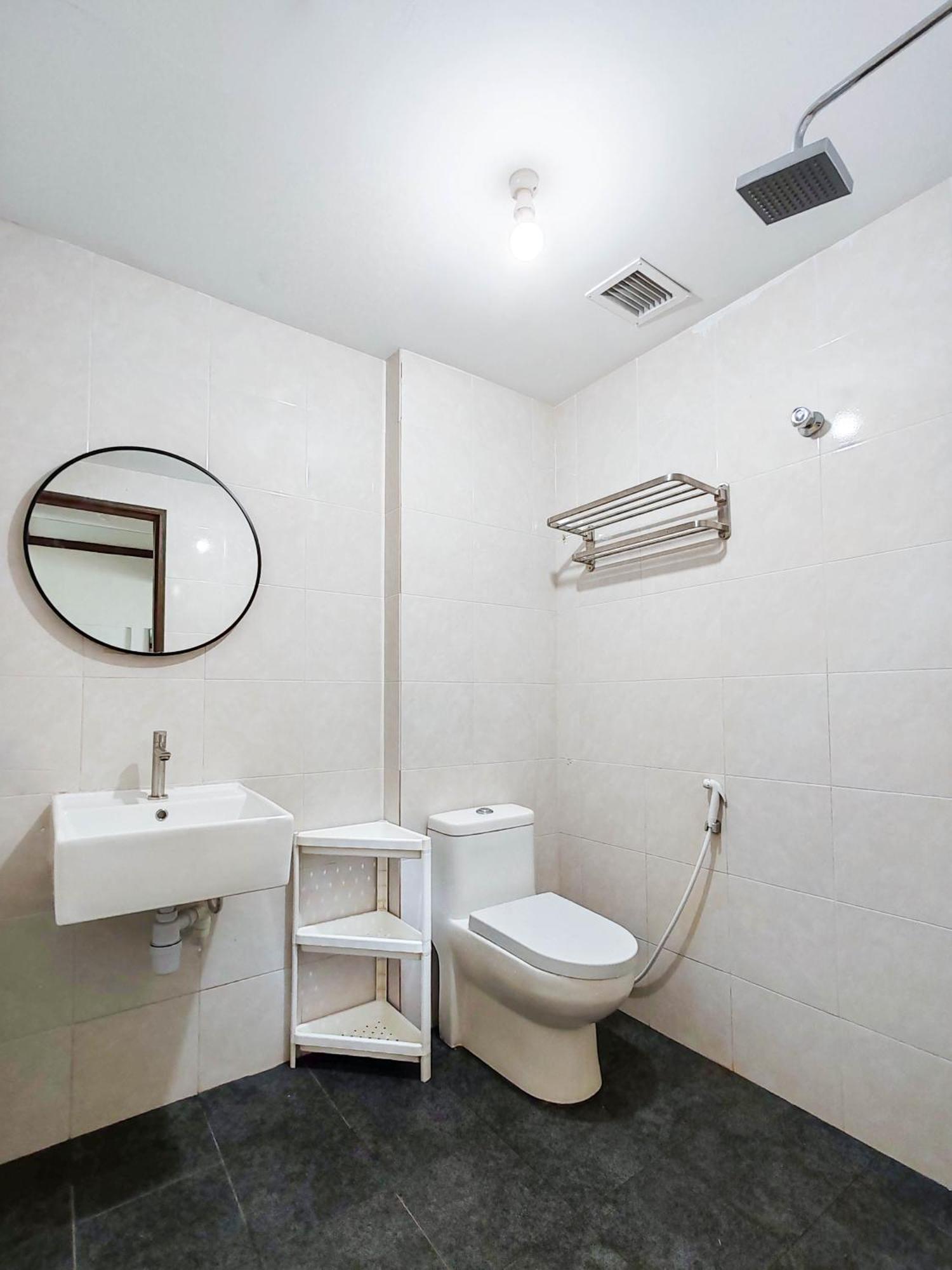 'Newly Refurbished' 'Sunny Seaview' At Regency With 2 Carpark By Shine Stay Port Dickson Exterior photo