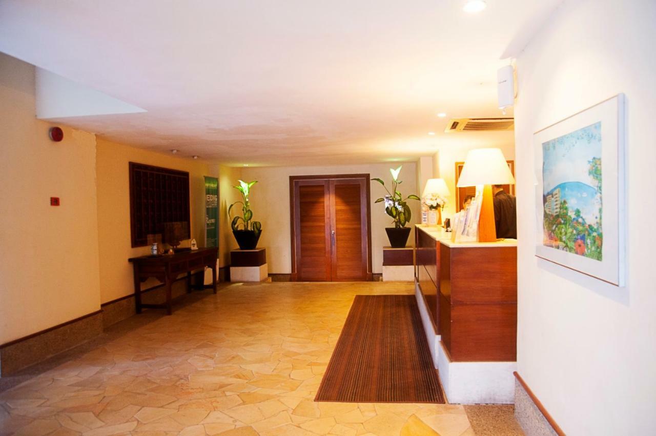 'Newly Refurbished' 'Sunny Seaview' At Regency With 2 Carpark By Shine Stay Port Dickson Exterior photo